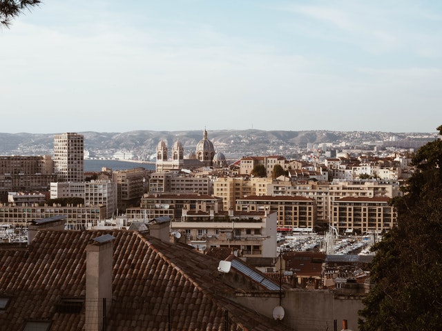 rencontrer une femme cougar a marseille - Préparez-vous à ce jour : commencez votre voyage sur les sites de rencontres dès aujourd'hui